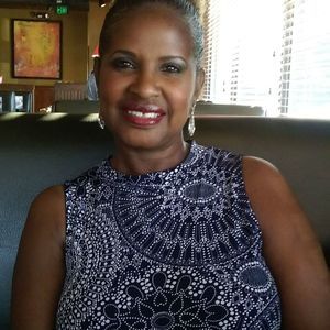 Meet your Posher, Cynthia